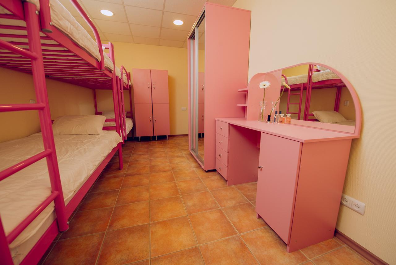Tenistiy Hostel Одеса Екстериор снимка