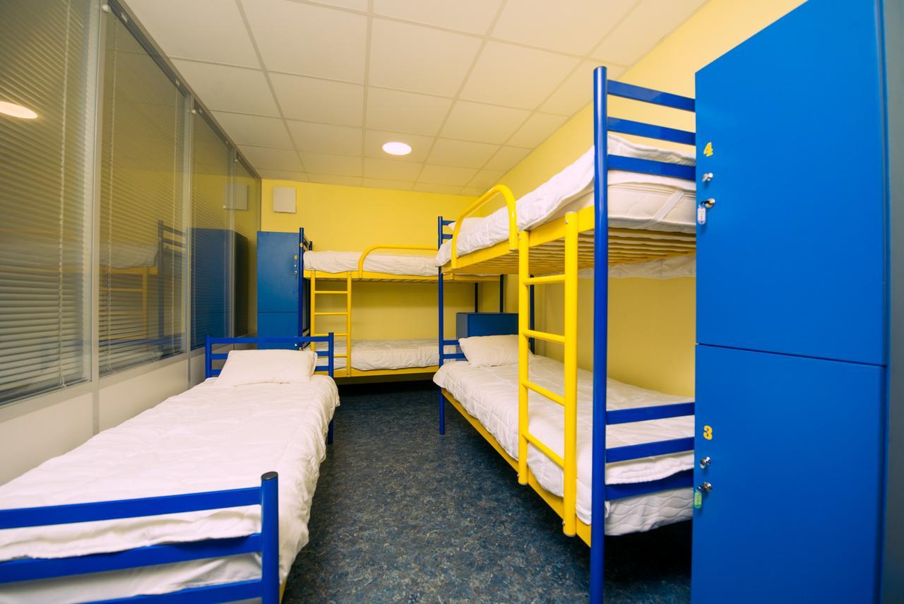 Tenistiy Hostel Одеса Екстериор снимка